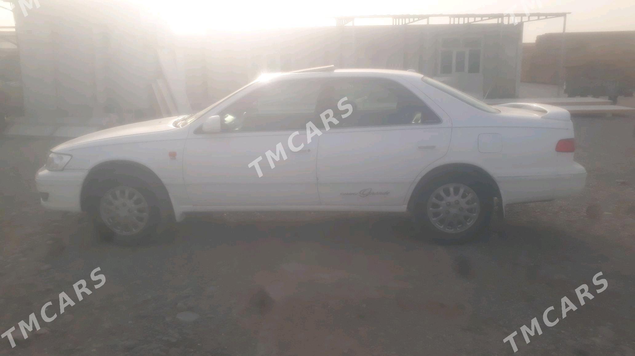 Toyota Camry 2000 - 160 000 TMT - Акдепе - img 9