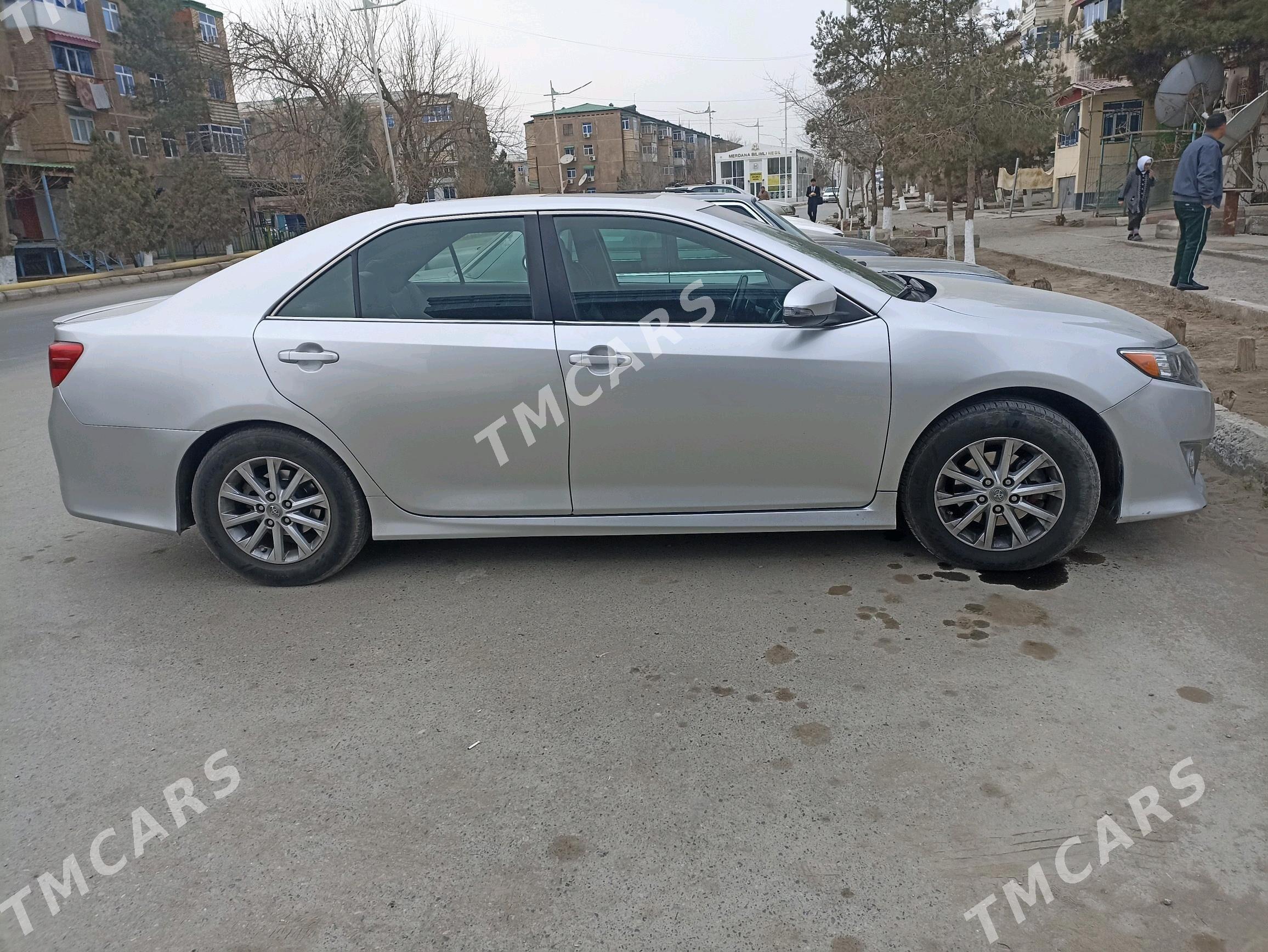 Toyota Camry 2012 - 250 000 TMT - Türkmenabat - img 3