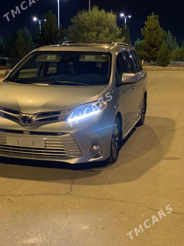 Toyota Sienna 2020 - 450 000 TMT - Ашхабад - img 4