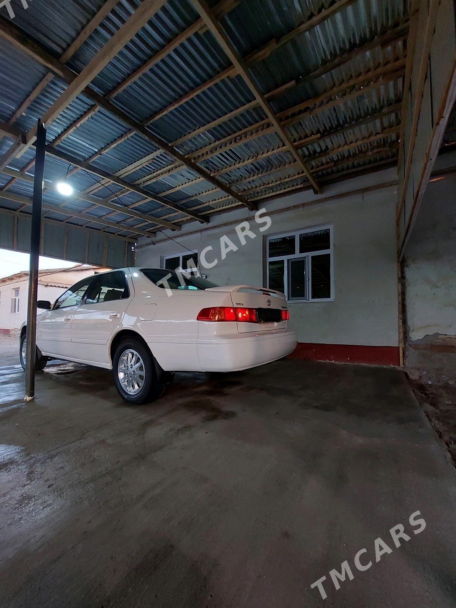 Toyota Camry 2000 - 150 000 TMT - Köneürgenç - img 8