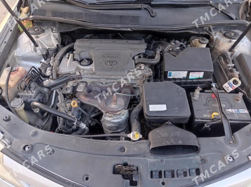 Toyota Camry 2012 - 240 000 TMT - Podwoýski köç. (Bitarap Türkmenistan şaýoly) - img 4