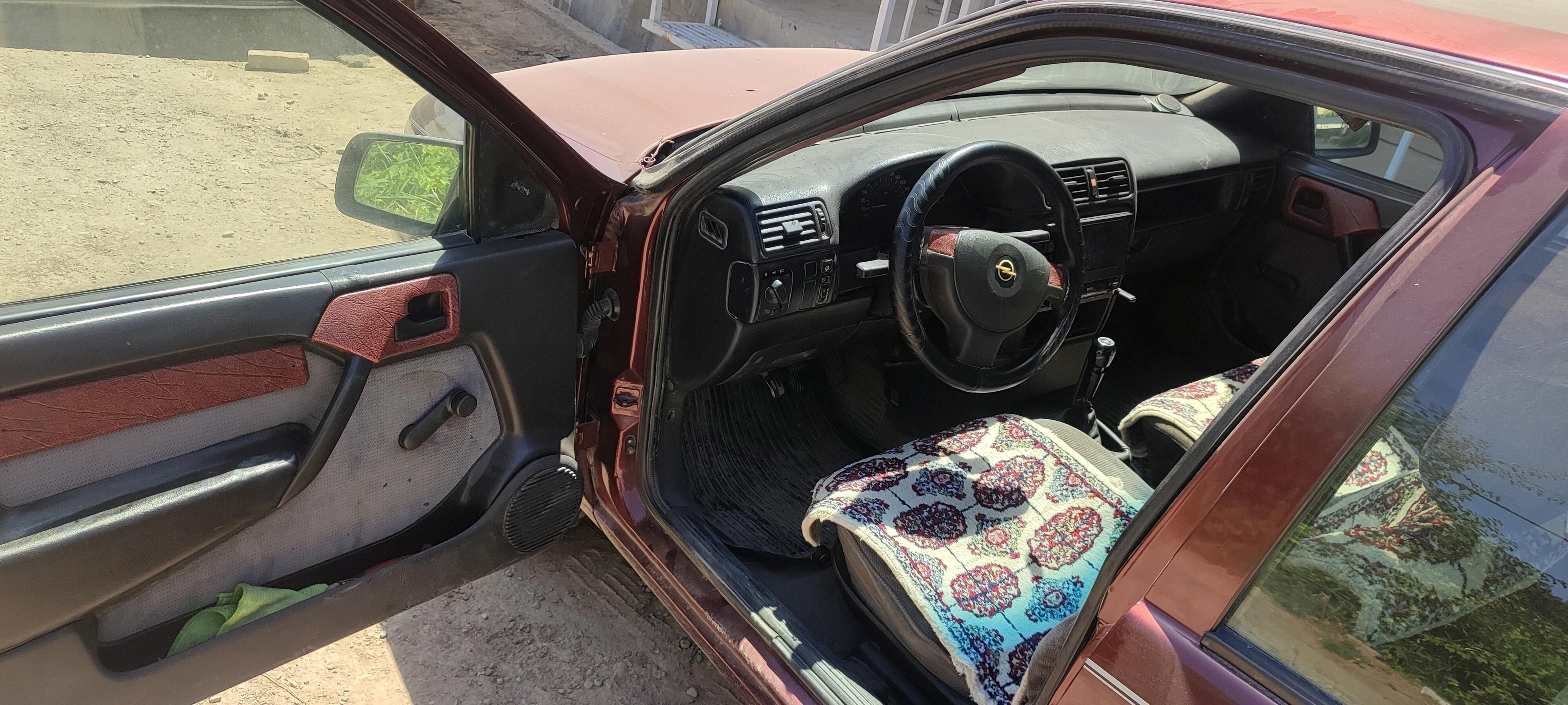 Opel Vectra 1992 - 30 000 TMT - Дянев - img 6