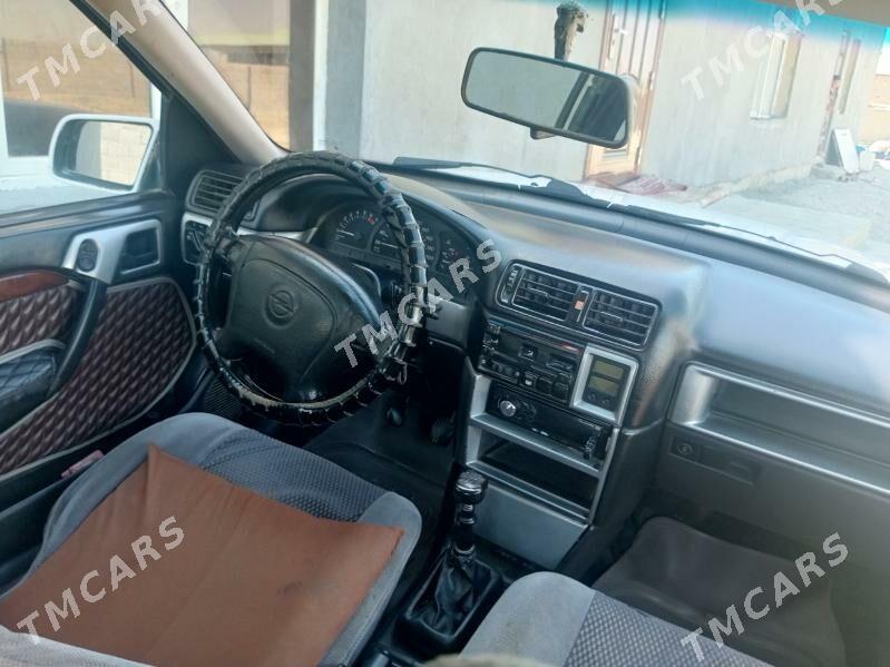 Opel Vectra 1994 - 35 000 TMT - Бахарден - img 6