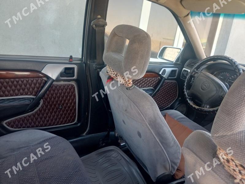 Opel Vectra 1994 - 35 000 TMT - Бахарден - img 3