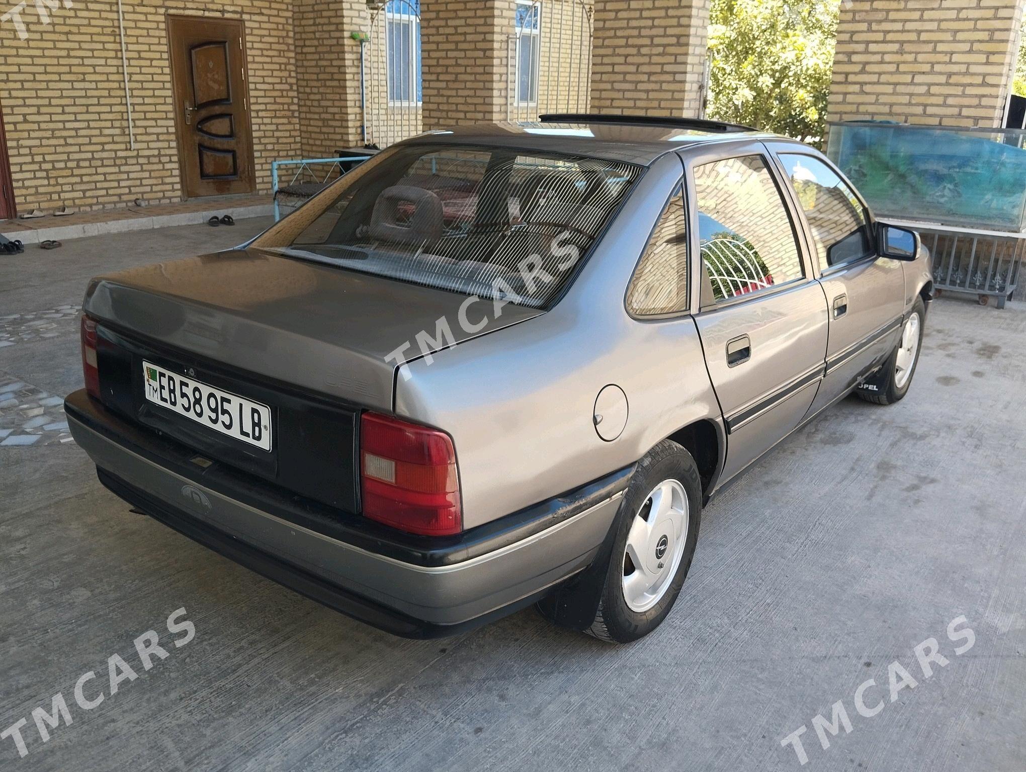Opel Vectra 1991 - 43 000 TMT - Чарджоу - img 5