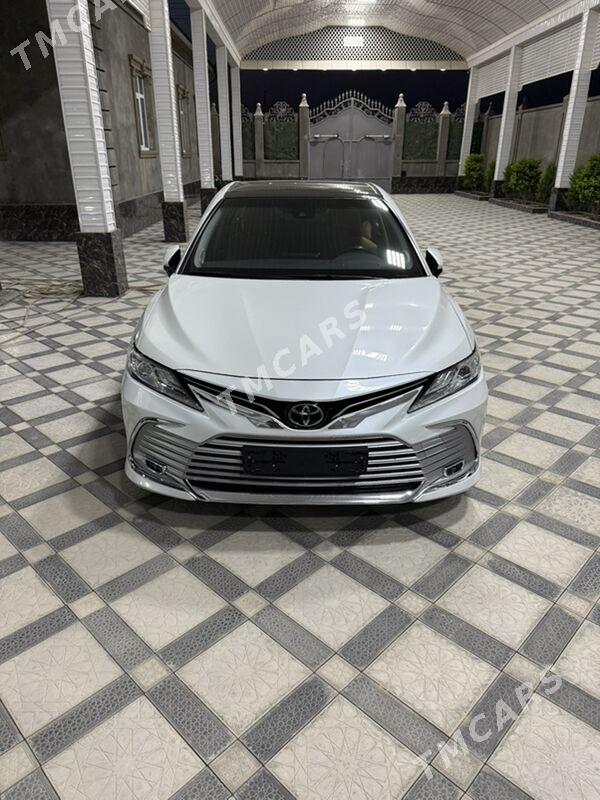 Toyota Camry 2023 - 650 000 TMT - Ашхабад - img 4