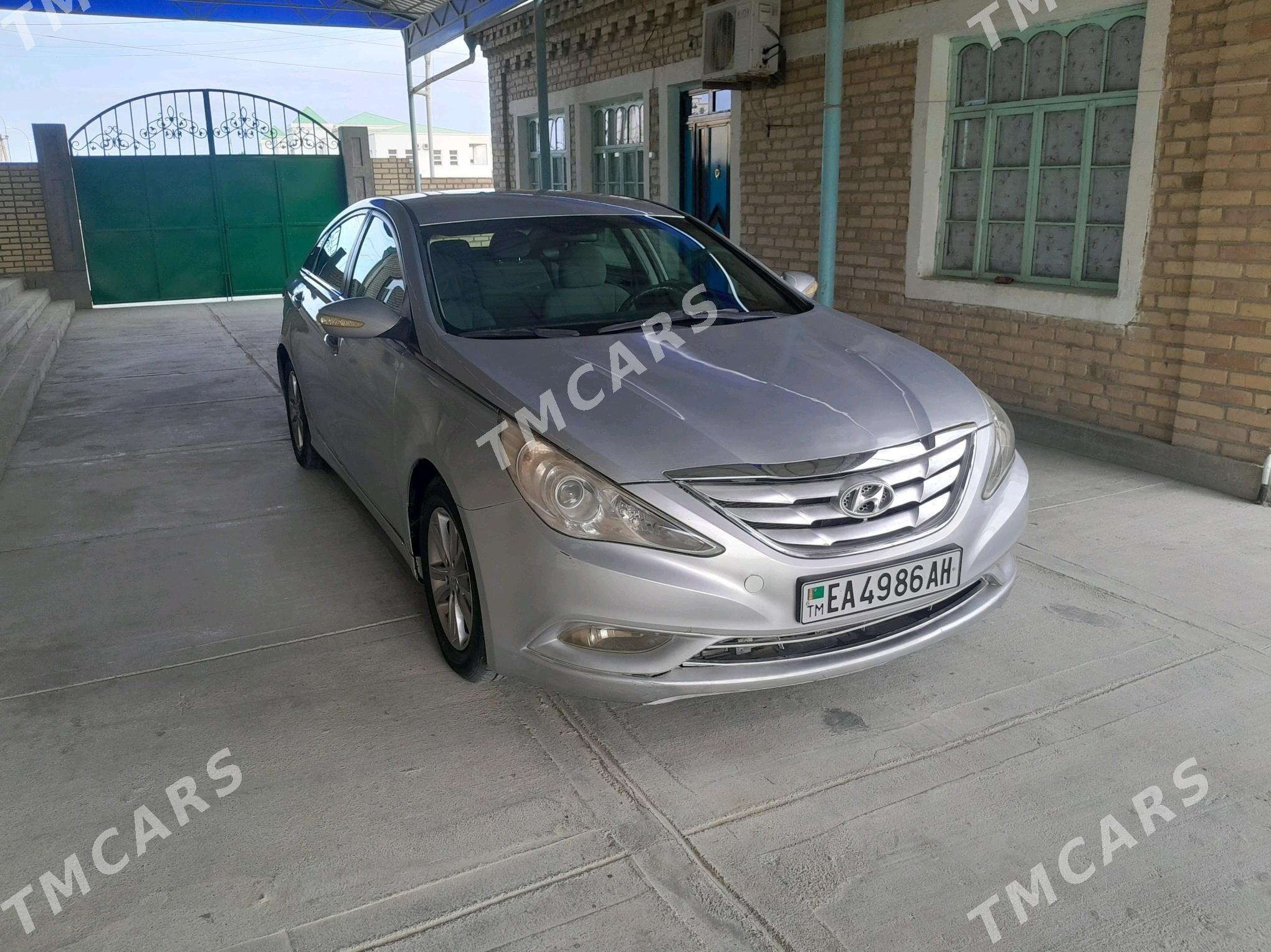Hyundai Sonata 2011 - 118 000 TMT - Bäherden - img 3