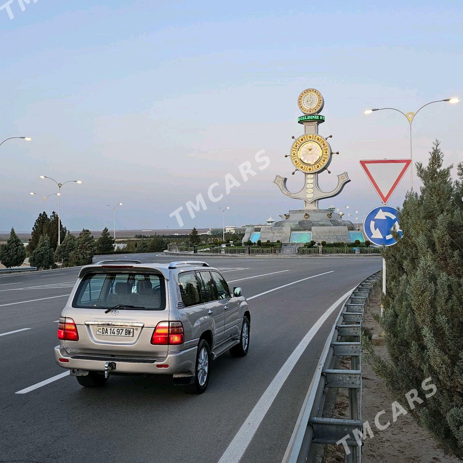 Toyota Land Cruiser 2000 - 280 000 TMT - Этрек - img 2