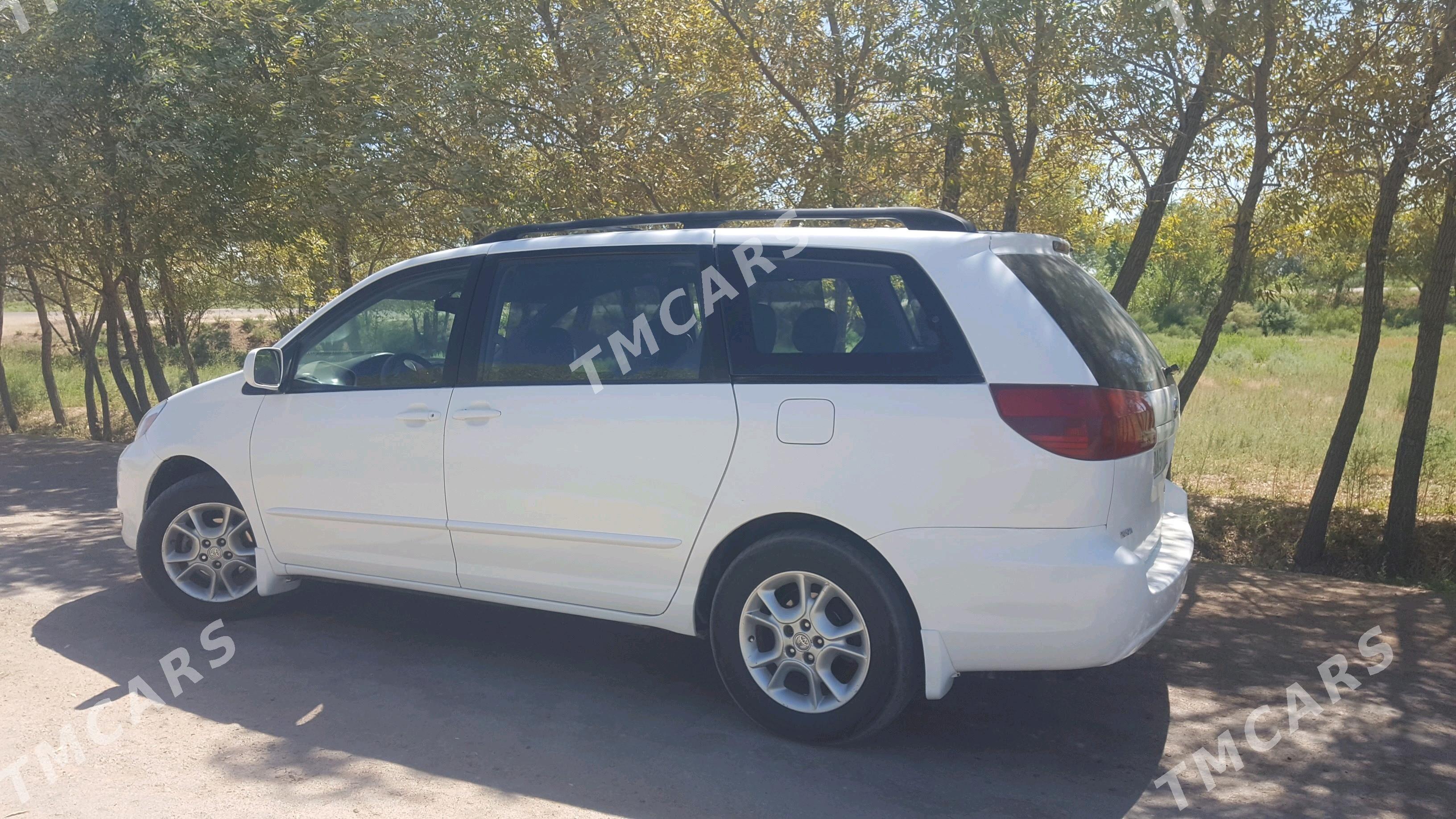 Toyota Sienna 2003 - 220 000 TMT - Гурбансолтан Едже - img 3
