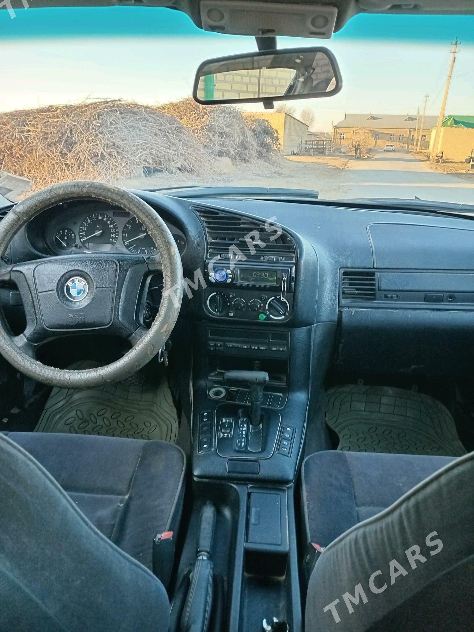 BMW 320 1995 - 22 000 TMT - Garabekewül - img 2