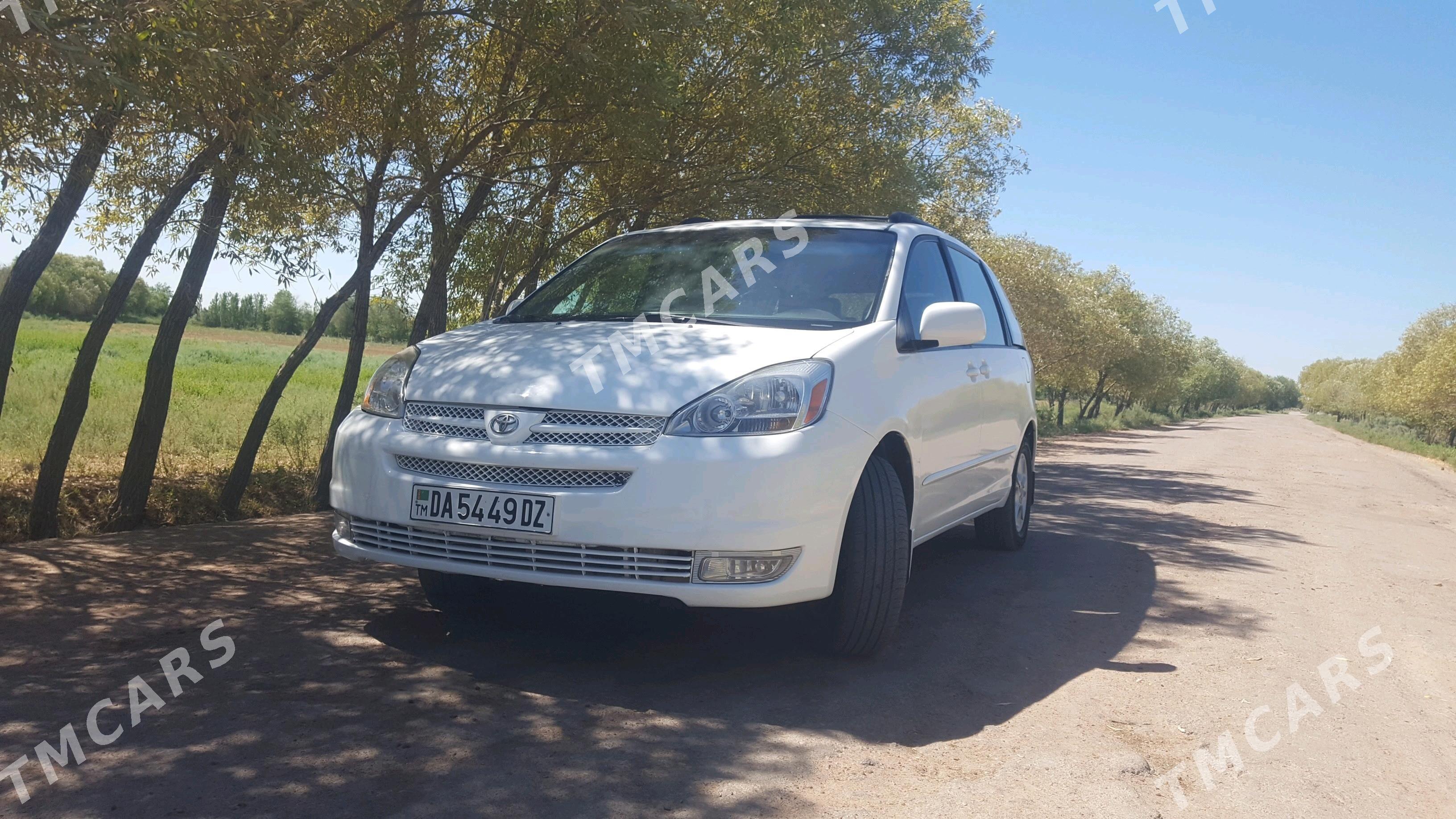 Toyota Sienna 2003 - 220 000 TMT - Гурбансолтан Едже - img 6