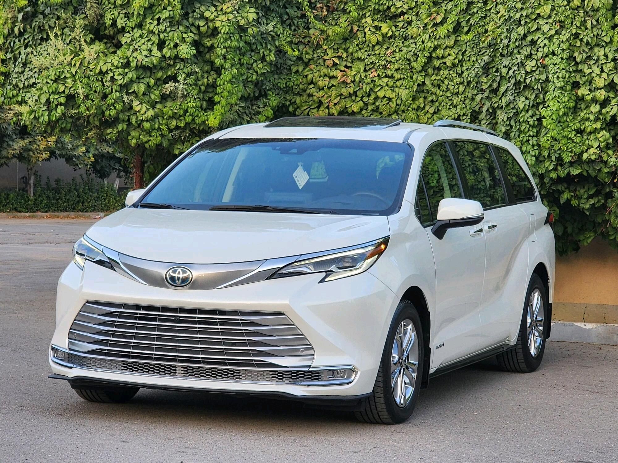 Toyota Sienna 2021 - 715 000 TMT - Ашхабад - img 3