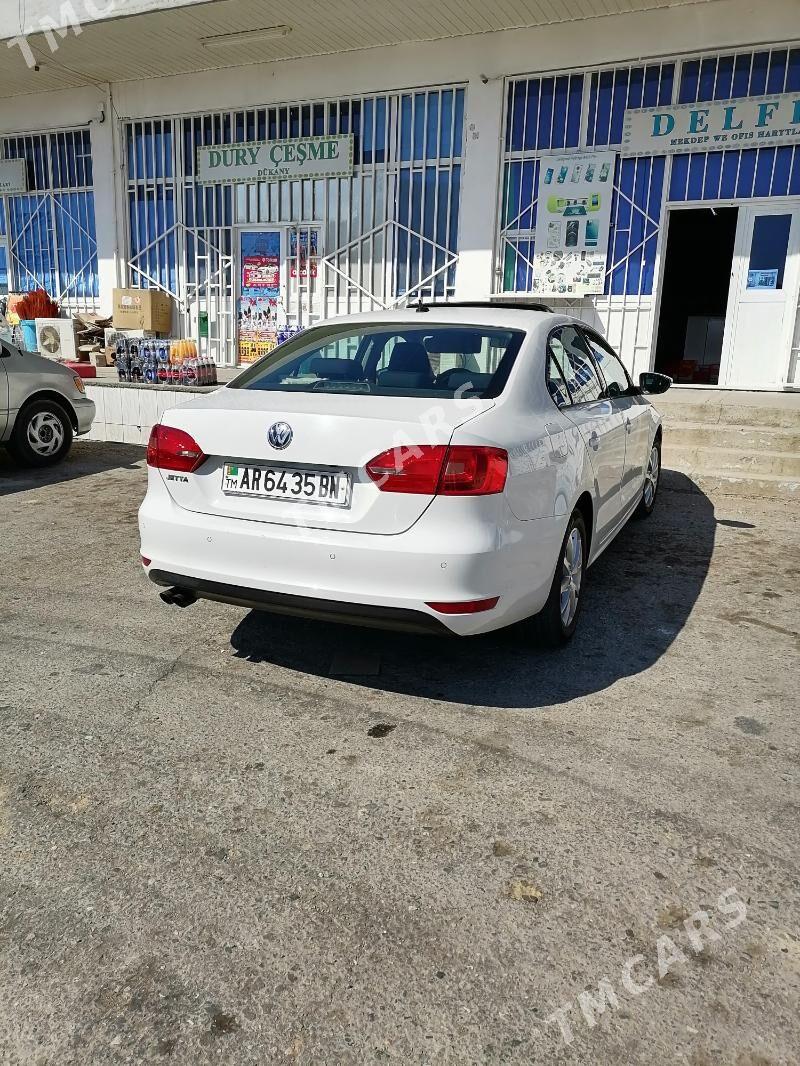 Volkswagen Jetta 2014 - 130 000 TMT - Türkmenbaşy - img 5