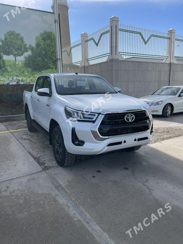 Toyota Hilux 2024 - 675 000 TMT - Ашхабад - img 2