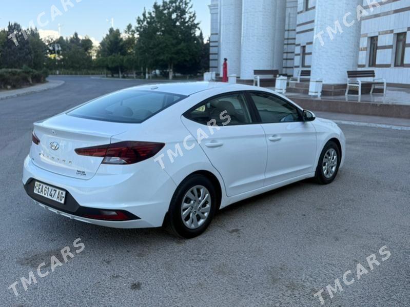 Hyundai Elantra 2019 - 195 000 TMT - Мир 1 - img 2