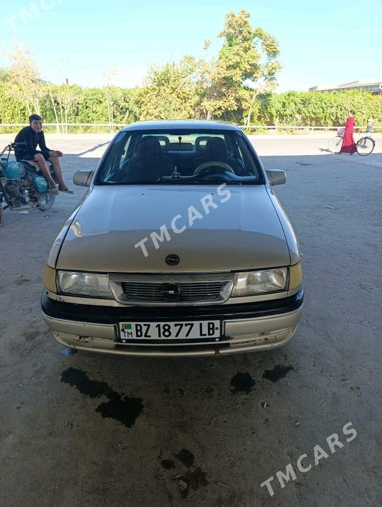 Opel Vectra 1989 - 22 000 TMT - Саят - img 2
