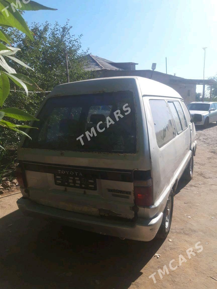 Toyota Hiace 1991 - 16 000 TMT - Gurbansoltan Eje - img 2