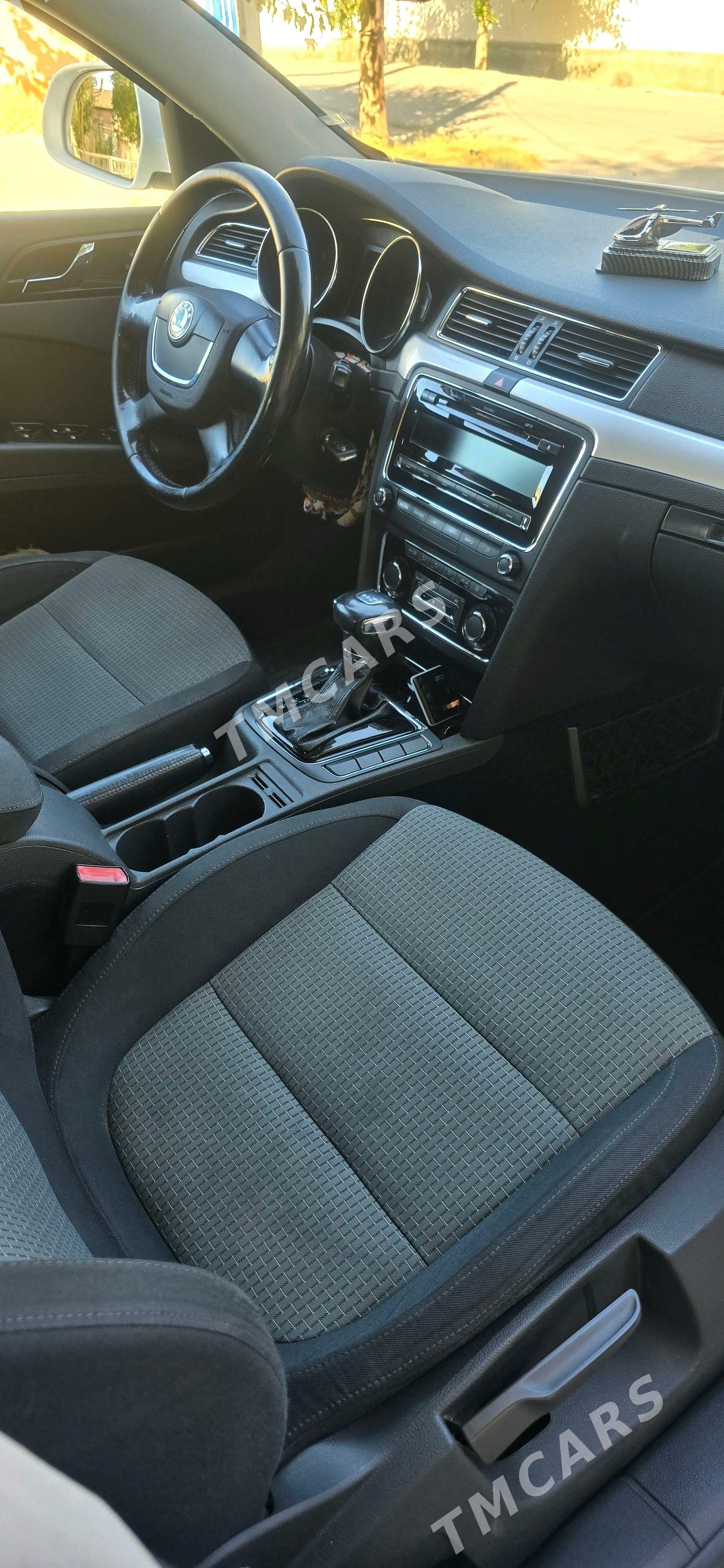 Skoda Superb​ 2011 - 140 000 TMT - Aşgabat - img 7