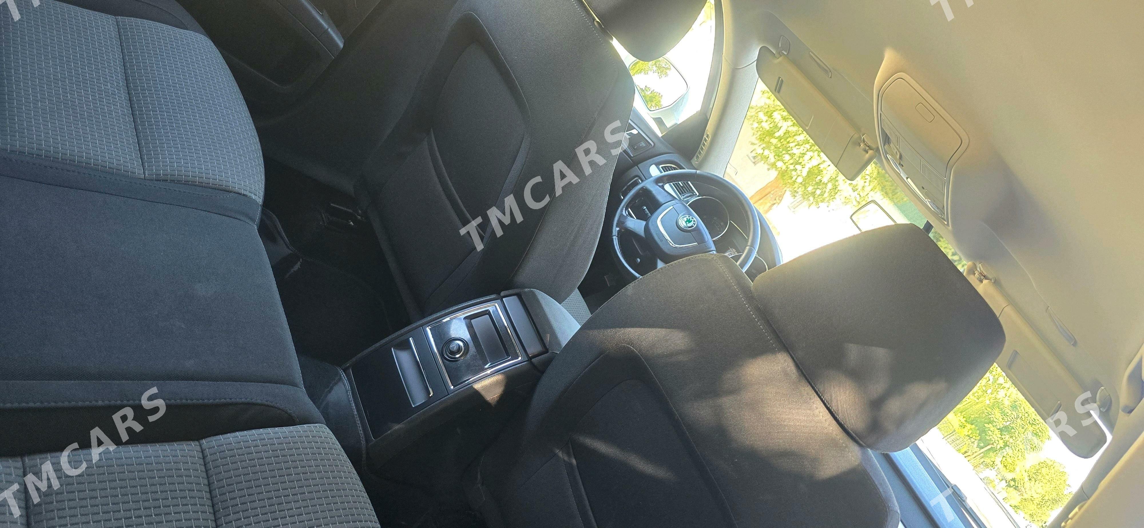 Skoda Superb​ 2011 - 140 000 TMT - Aşgabat - img 8