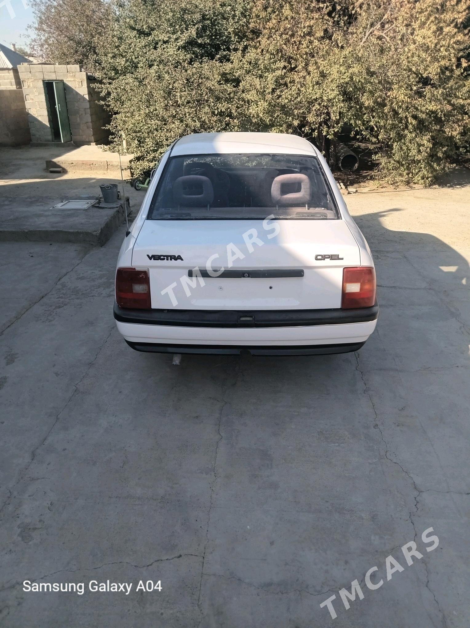 Opel Vectra 1992 - 34 000 TMT - Bäherden - img 3