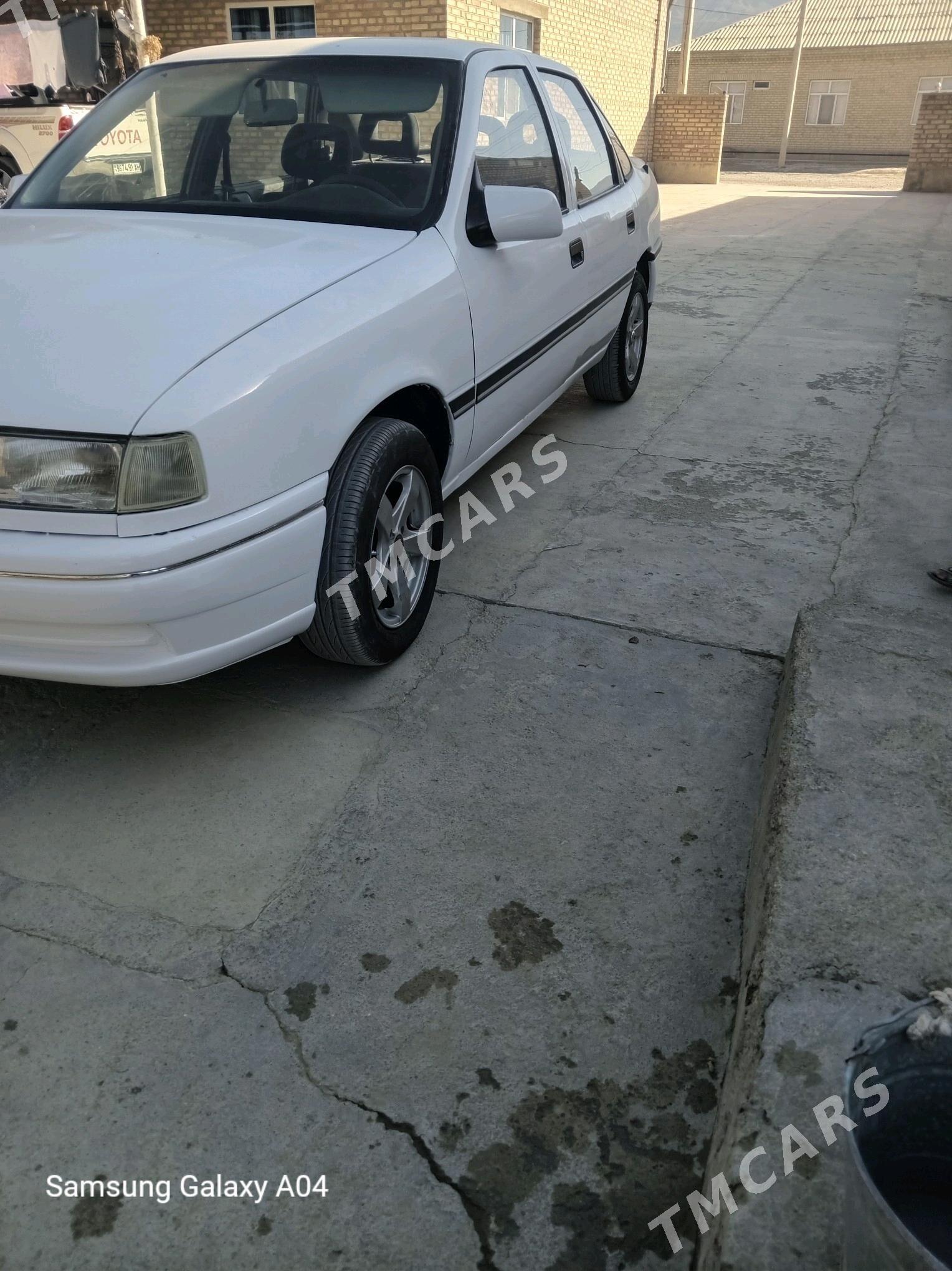 Opel Vectra 1992 - 34 000 TMT - Bäherden - img 5