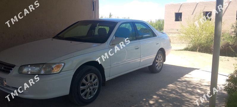 Toyota Camry 2001 - 158 000 TMT - Кёнеургенч - img 2