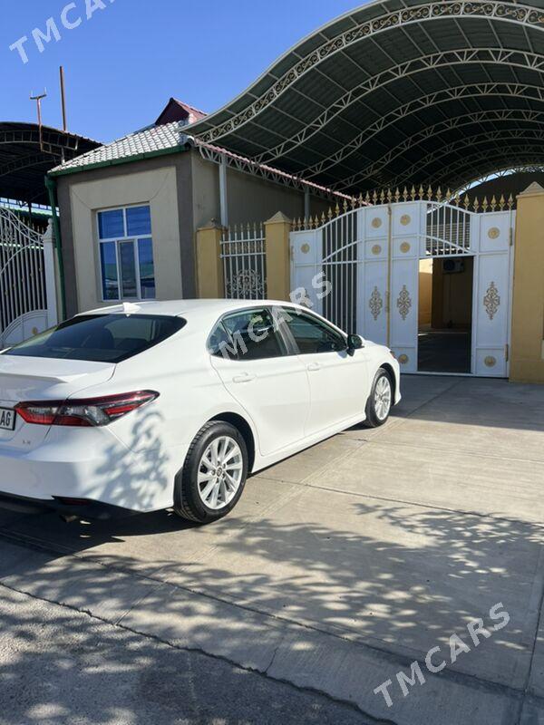 Toyota Camry 2021 - 320 000 TMT - Aşgabat - img 3