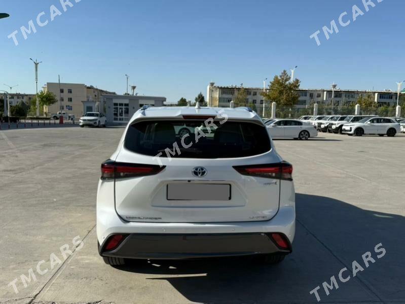 Toyota Highlander 2024 - 880 000 TMT - Aşgabat - img 9