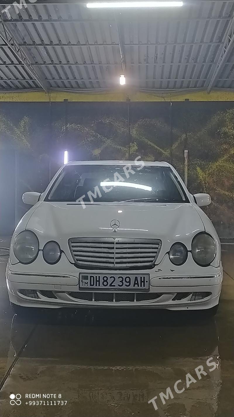 Mercedes-Benz E320 2000 - 102 000 TMT - Kaka - img 3