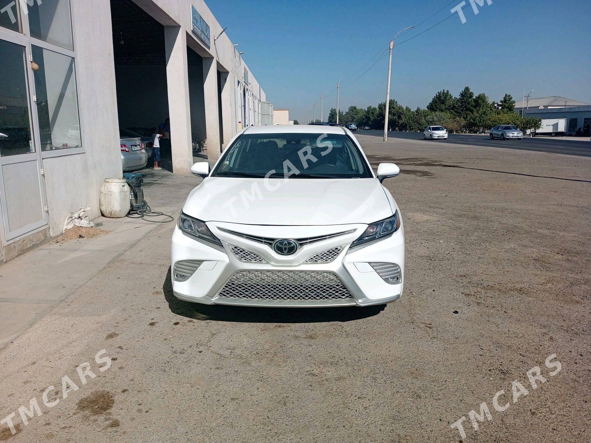 Toyota Camry 2019 - 300 000 TMT - Мары - img 4