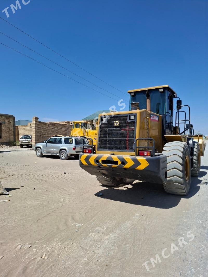 XCMG ZL50 2015 - 580 000 TMT - Чарджоу - img 2