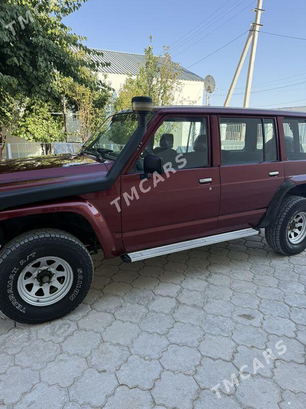 Nissan Patrol 1991 - 150 000 TMT - Балканабат - img 5