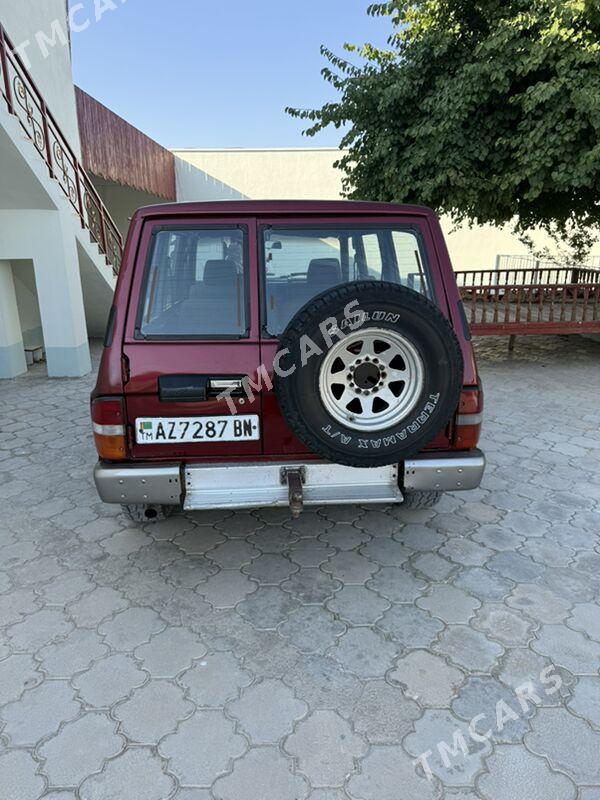 Nissan Patrol 1991 - 150 000 TMT - Балканабат - img 3