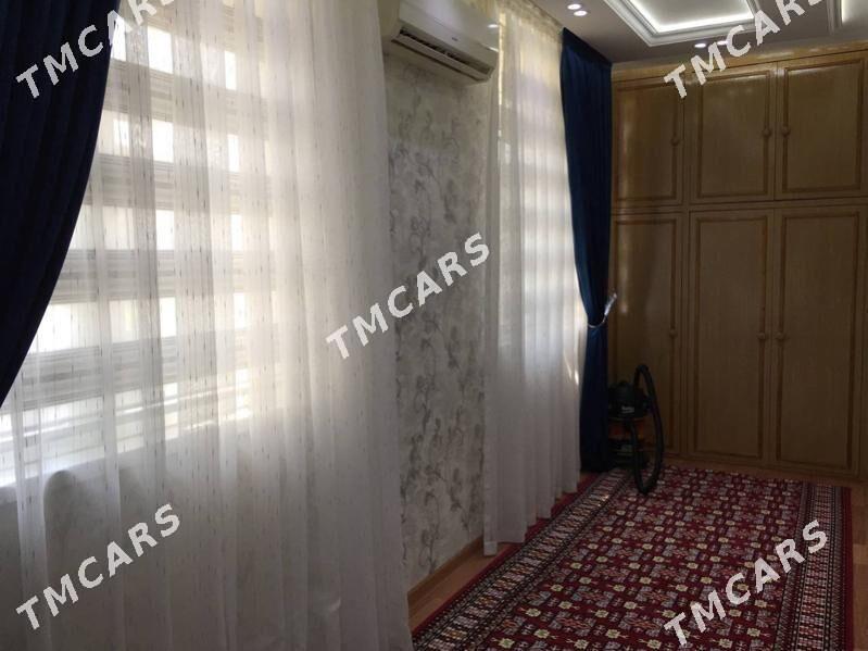 2 Комнаты центр 4/3 этаж 65м² - Kim raýon - img 6