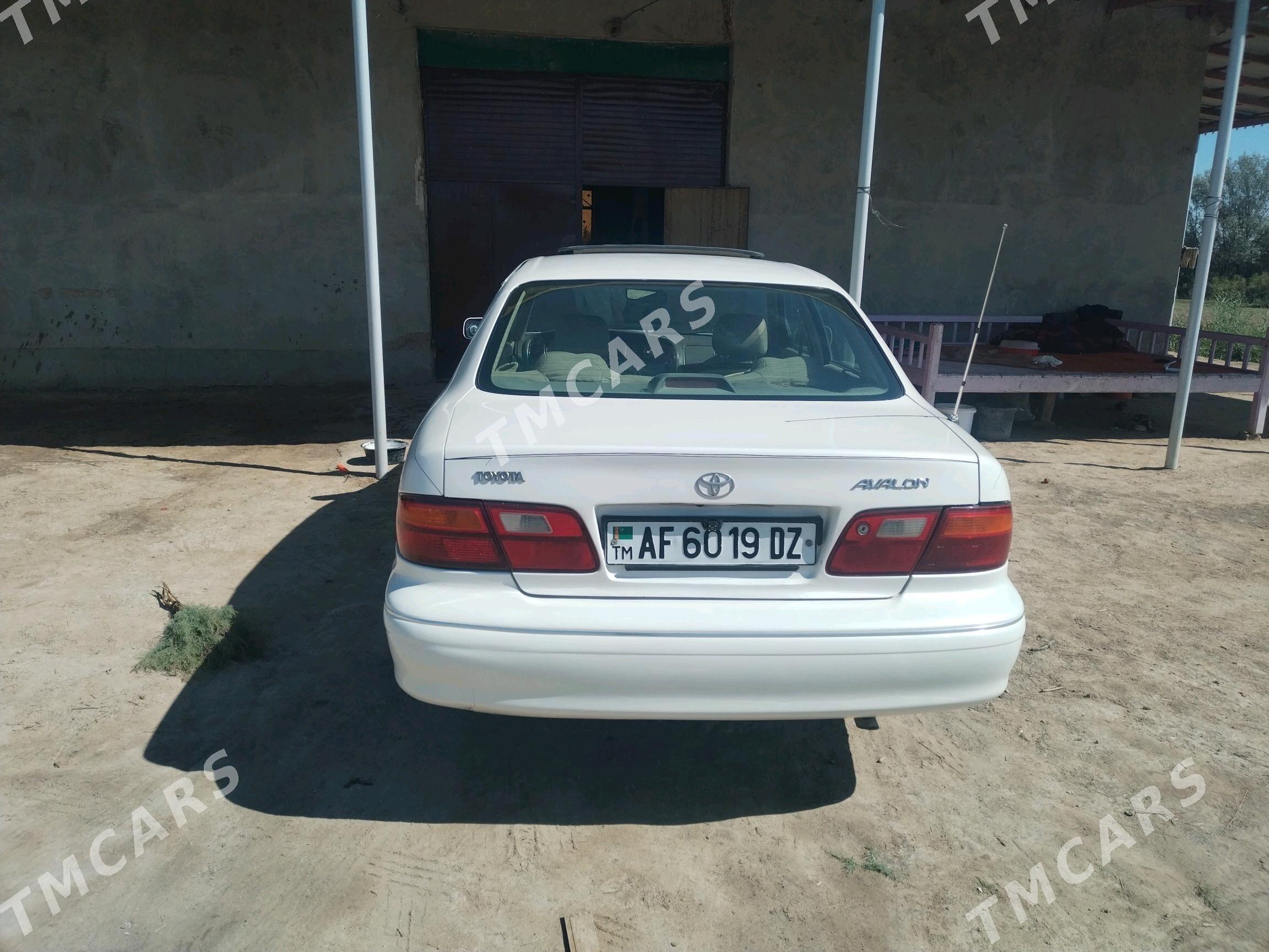 Toyota Avalon 1998 - 130 000 TMT - Акдепе - img 2