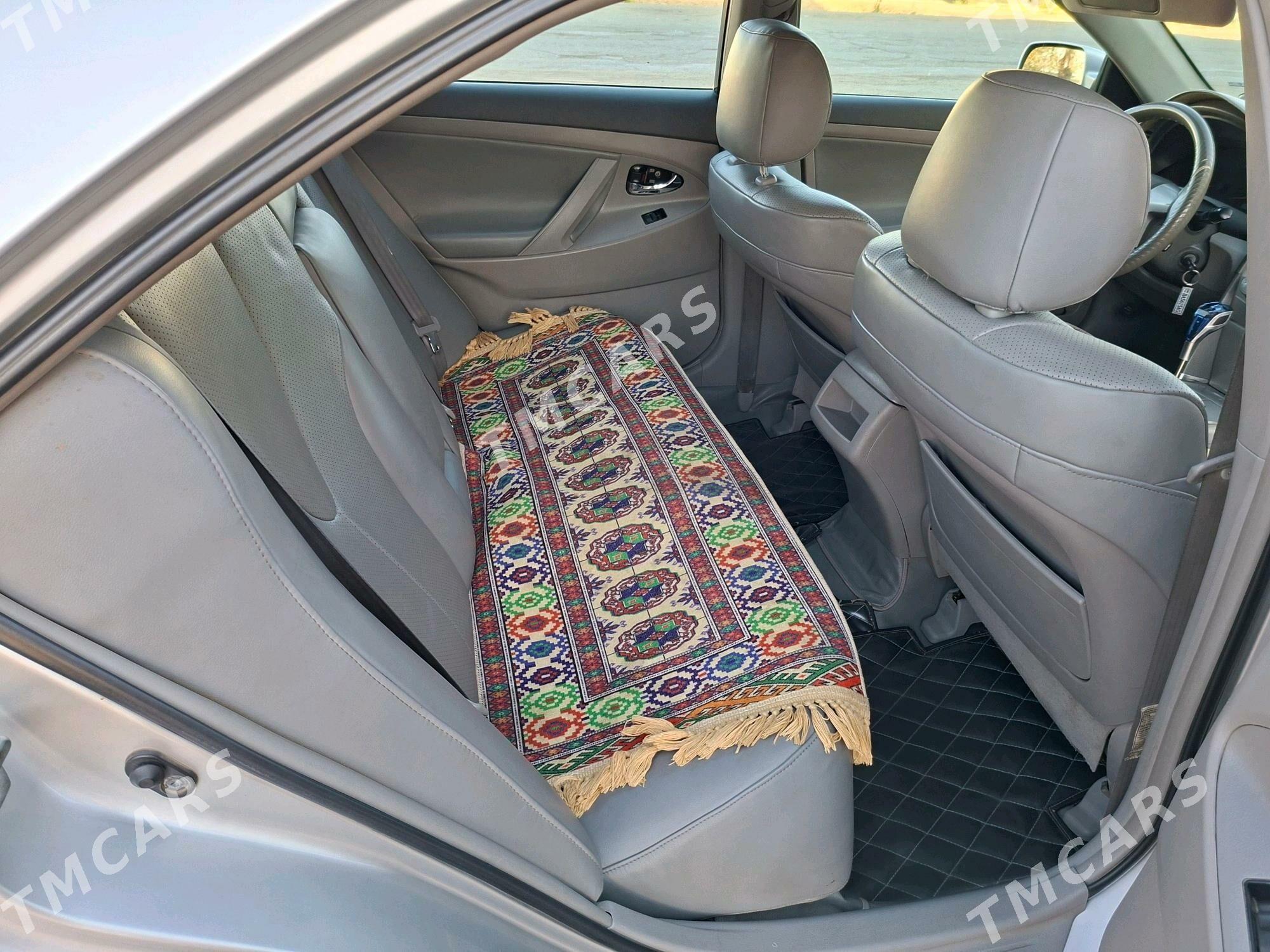 Toyota Camry 2008 - 165 000 TMT - Гурбансолтан Едже - img 2