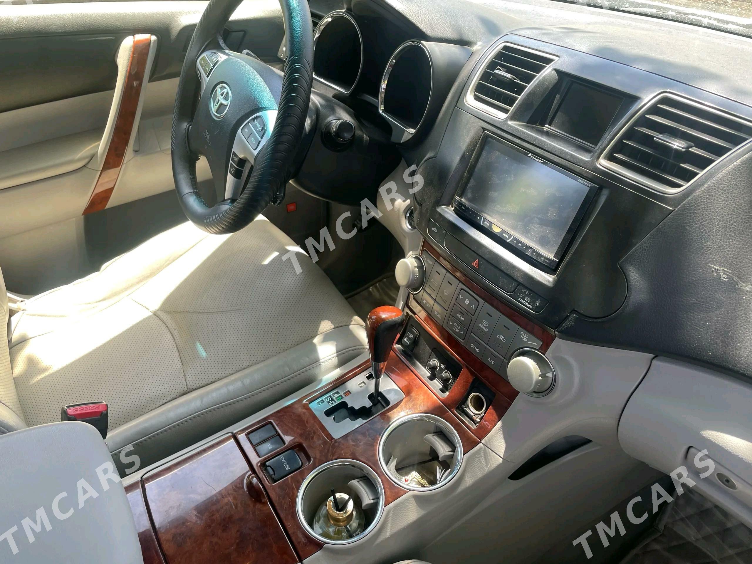 Toyota Highlander 2012 - 320 000 TMT - Mary - img 2