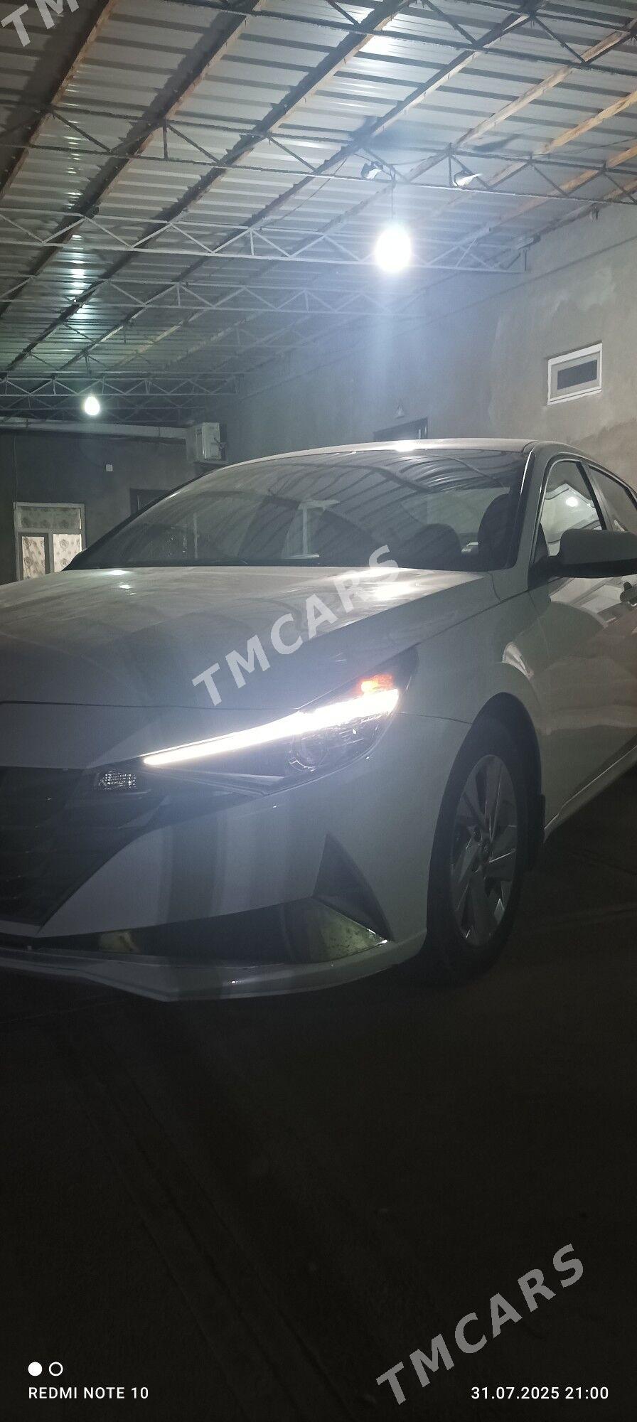 Hyundai Elantra 2021 - 252 000 TMT - Parahat 7 - img 4
