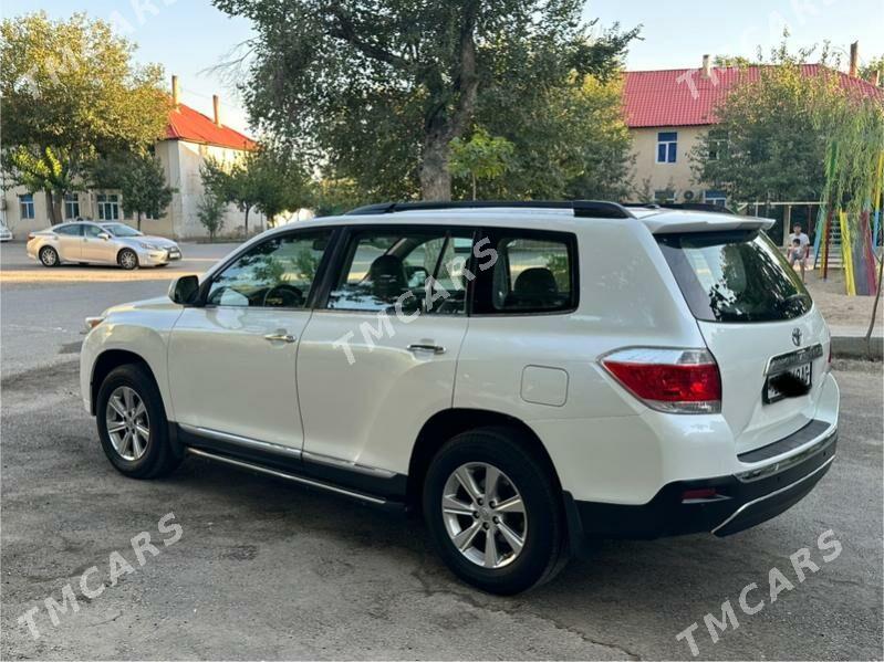 Toyota Highlander 2011 - 339 000 TMT - Ашхабад - img 4