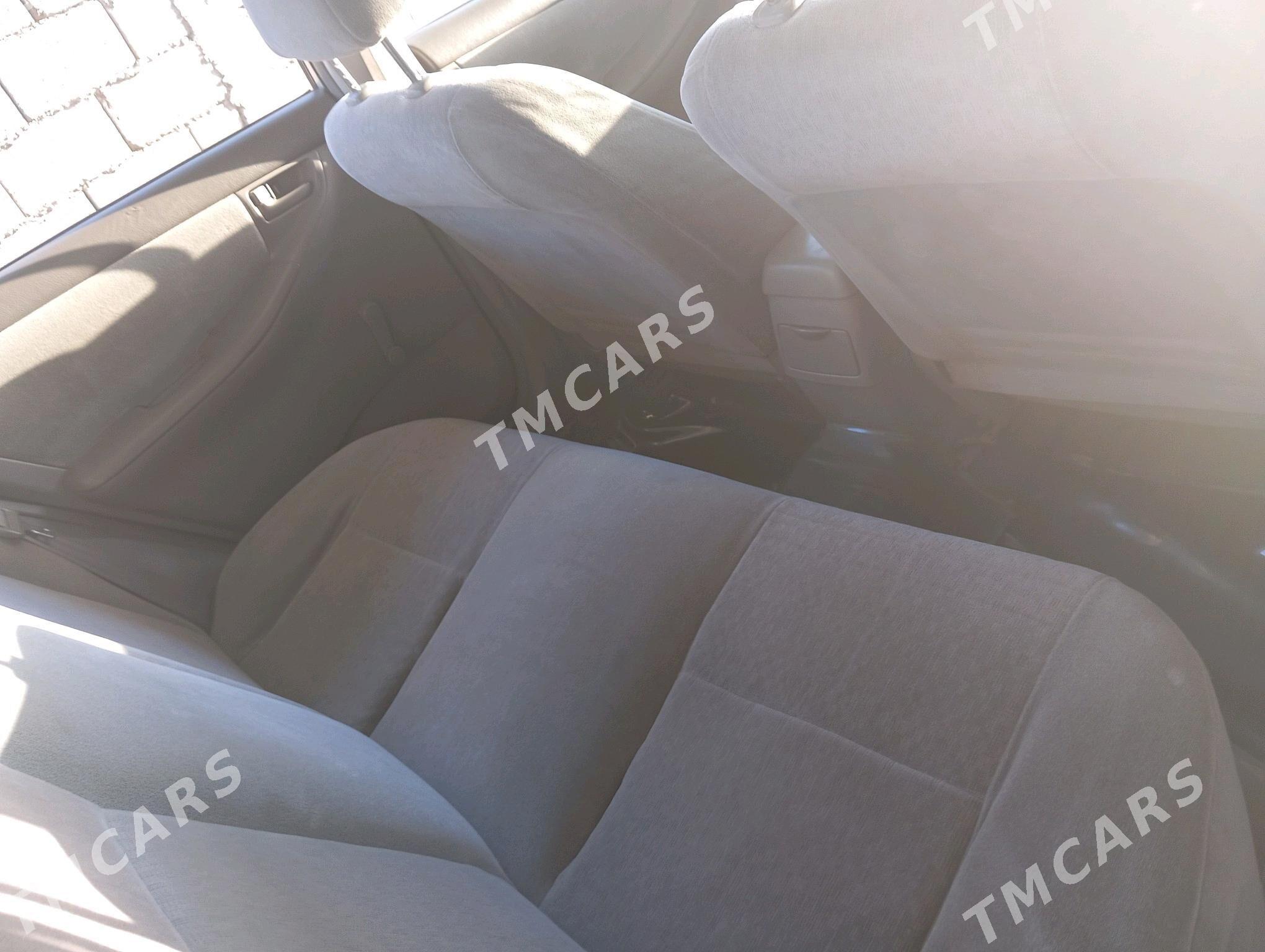 Toyota Corolla 2003 - 125 000 TMT - Magtymguly - img 5