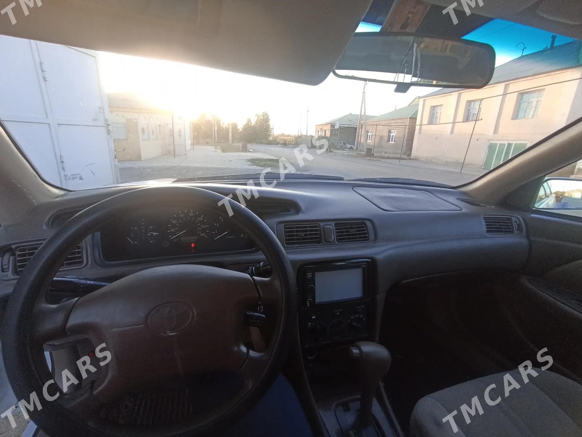 Toyota Camry 2000 - 125 000 TMT - Aşgabat - img 2