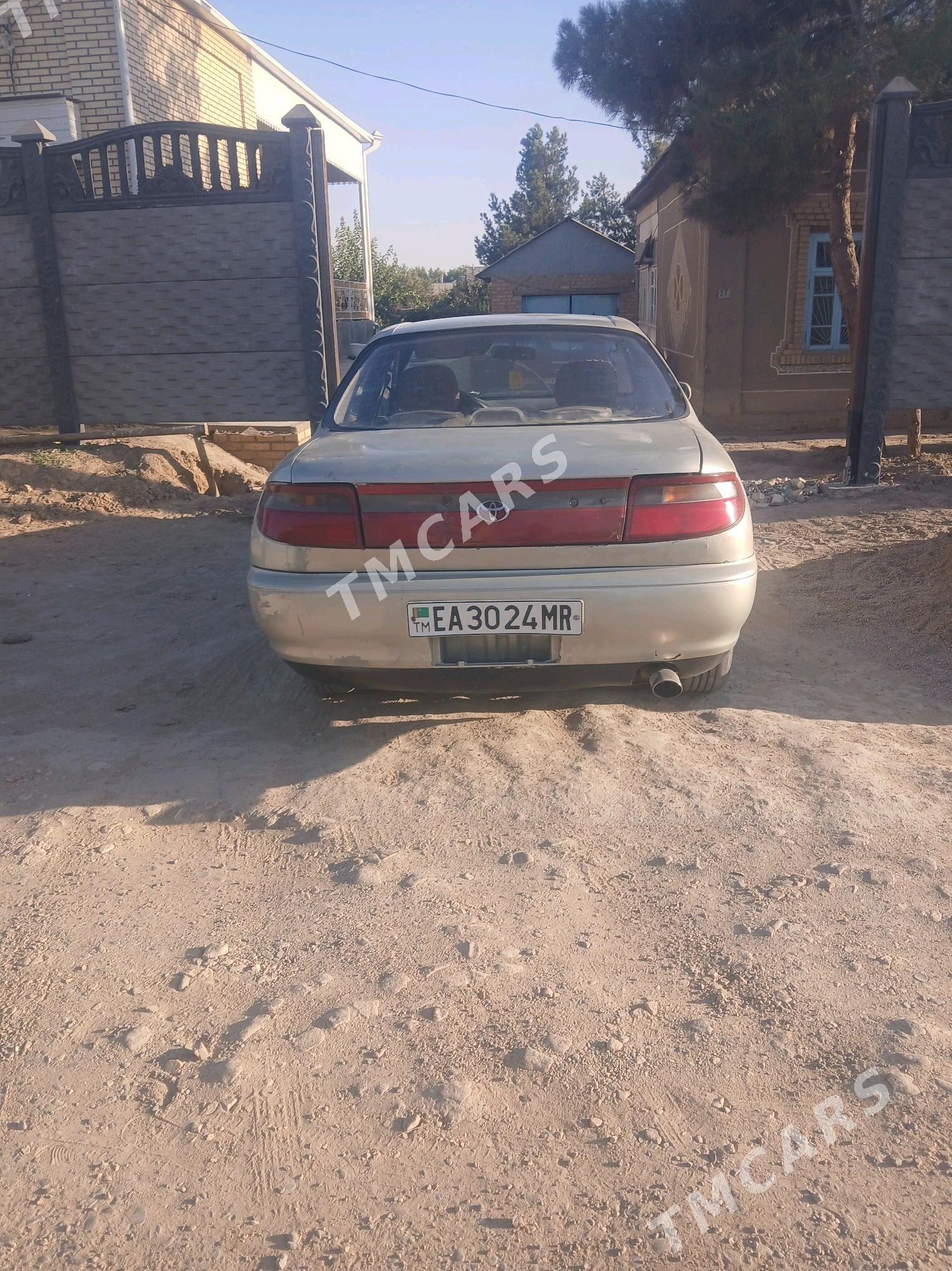 Toyota Carina 1995 - 50 000 TMT - Сакарчага - img 2