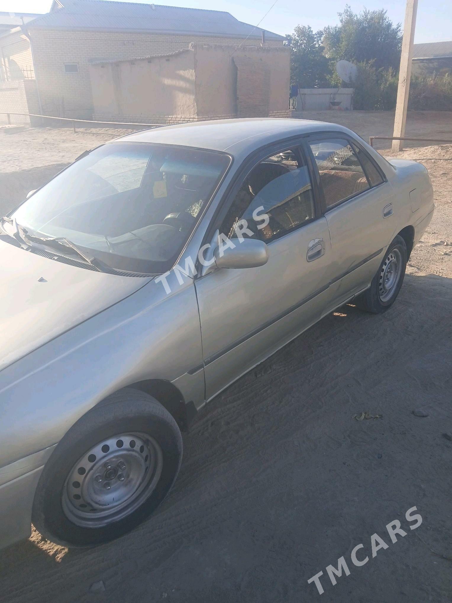 Toyota Carina 1995 - 50 000 TMT - Сакарчага - img 3