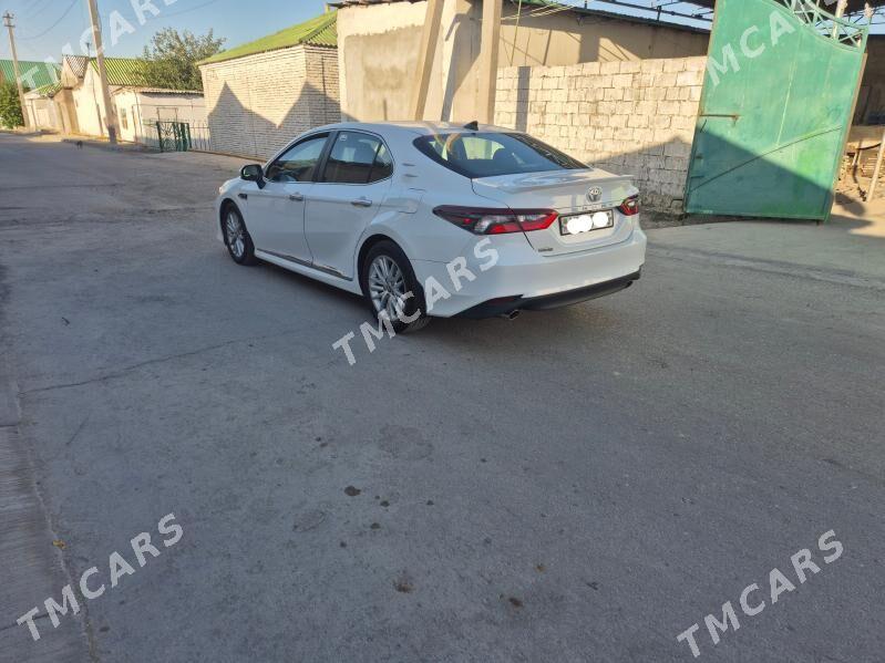 Toyota Camry 2021 - 275 800 TMT - Büzmeýin - img 2