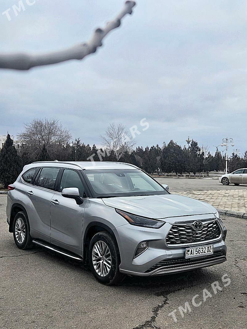 Toyota Highlander 2021 - 490 000 TMT - Дашогуз - img 3