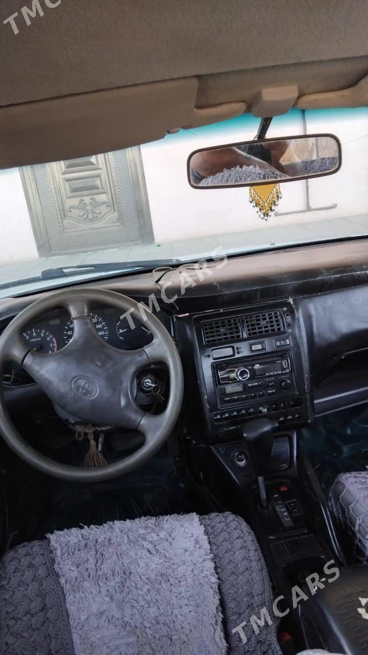 Toyota Corona 1995 - 55 000 TMT - Байрамали - img 2