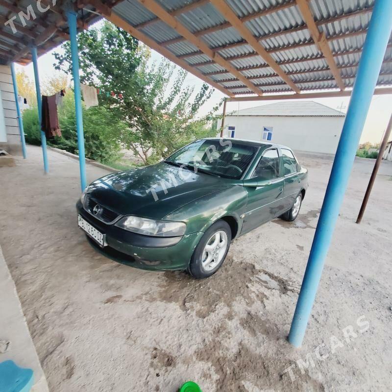 Opel Vectra 1998 - 40 000 TMT - Губадаг - img 5