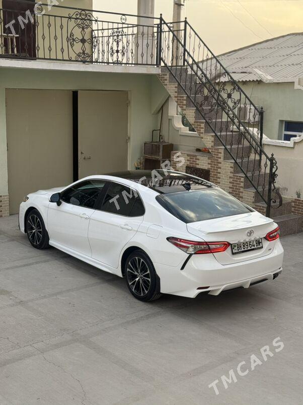 Toyota Camry 2020 - 300 000 TMT - Balkanabat - img 5
