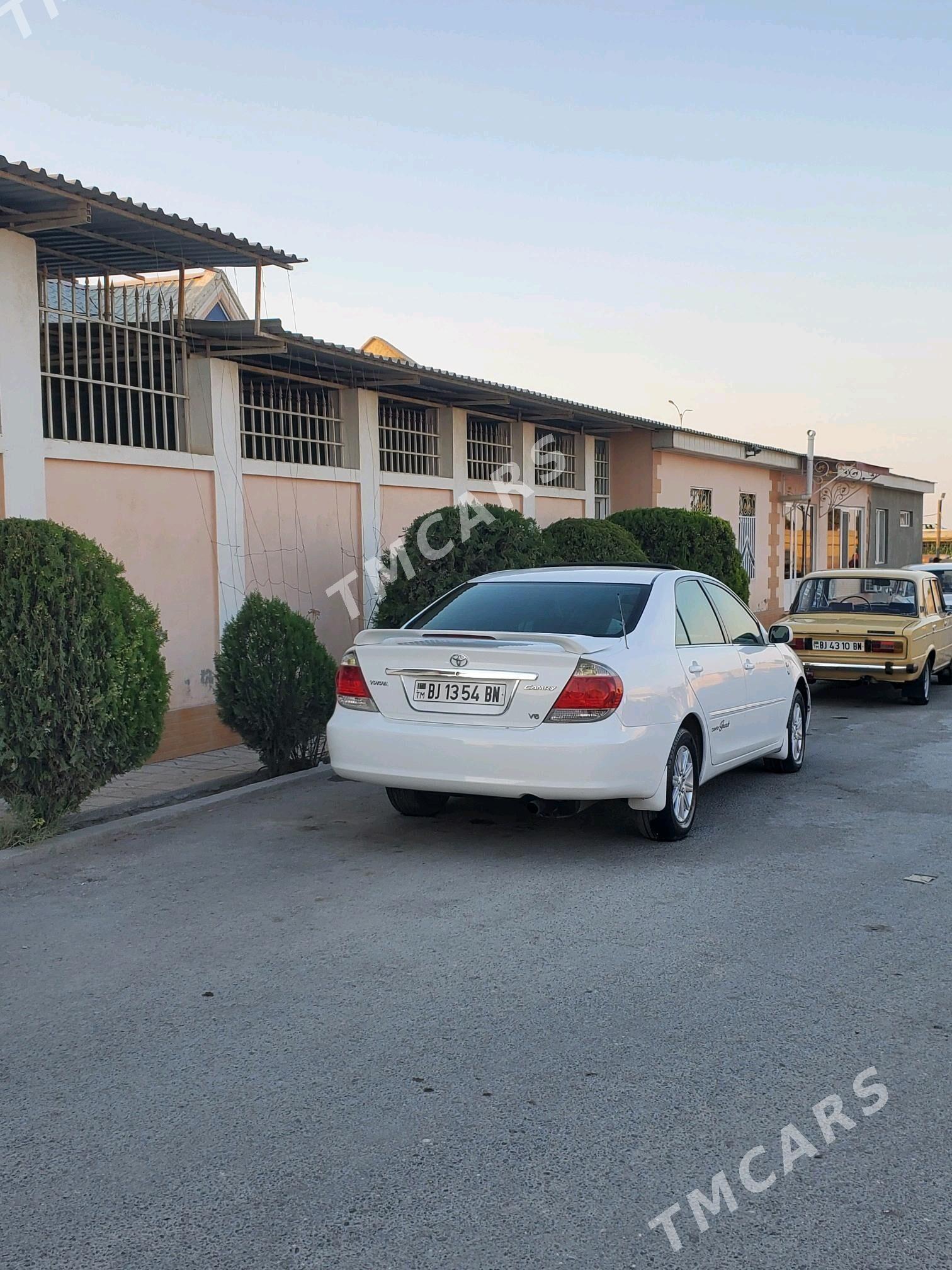 Toyota Camry 2003 - 172 000 TMT - Gyzylarbat - img 4