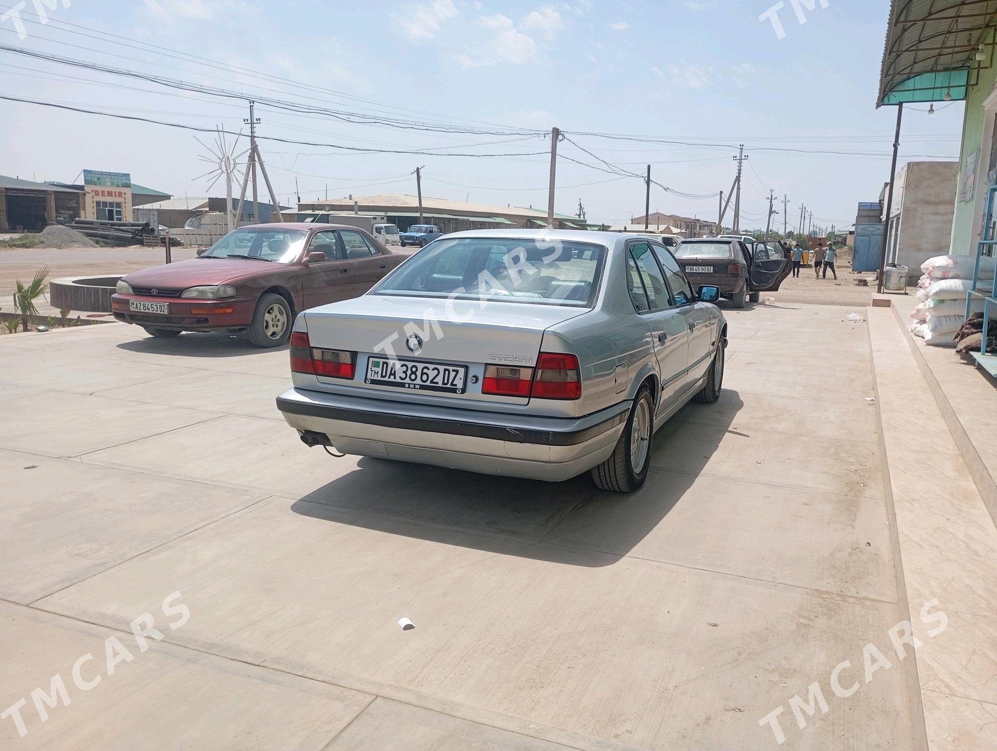 BMW 525 1993 - 70 000 TMT - Губадаг - img 7
